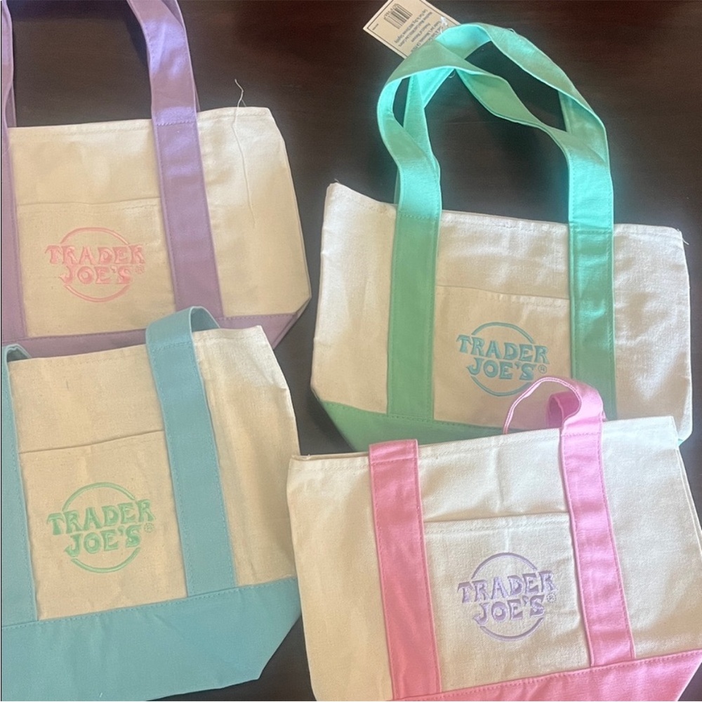 💕👒Trader Joe's Pastel Canvas Tote - Bag set 💕👒